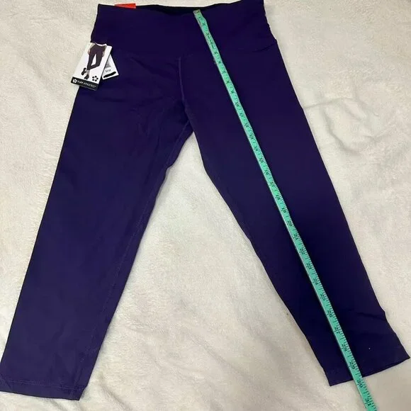 Tuff Athletics Women’s Yoga Crop Tight (M) - Picture 2 of 7